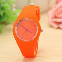 Load image into Gallery viewer, Women Cream Color Watch